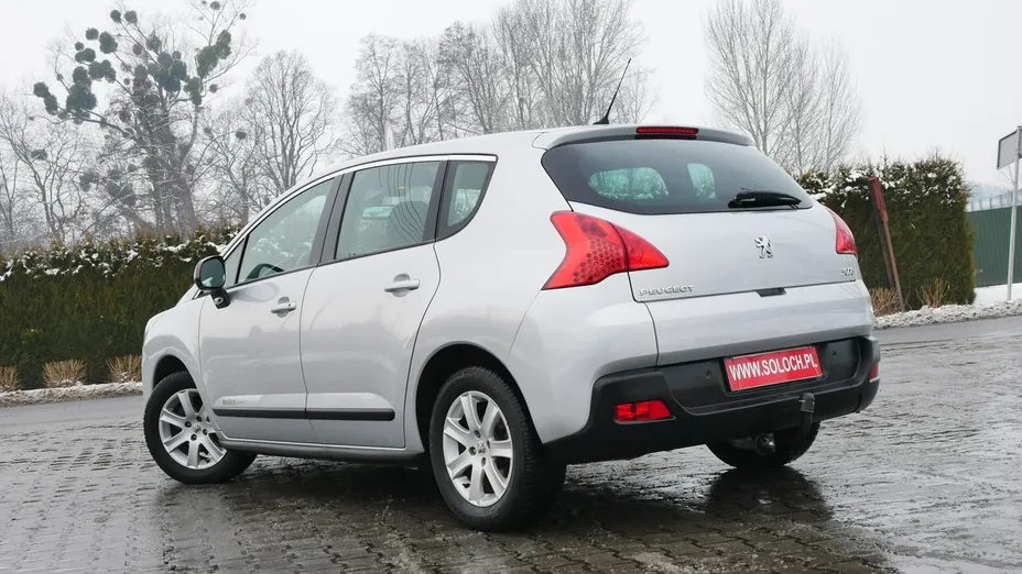 PEUGEOT 3008 -