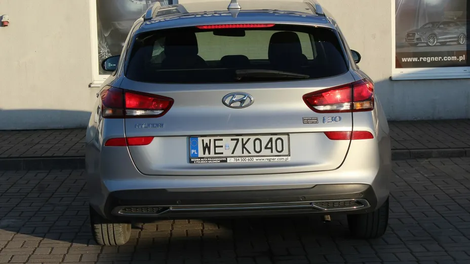 HYUNDAI i30 -