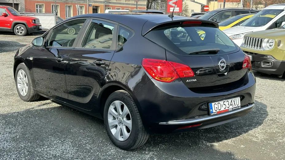 OPEL Astra -