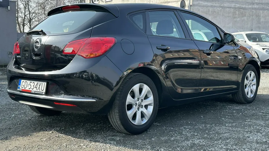 OPEL Astra -