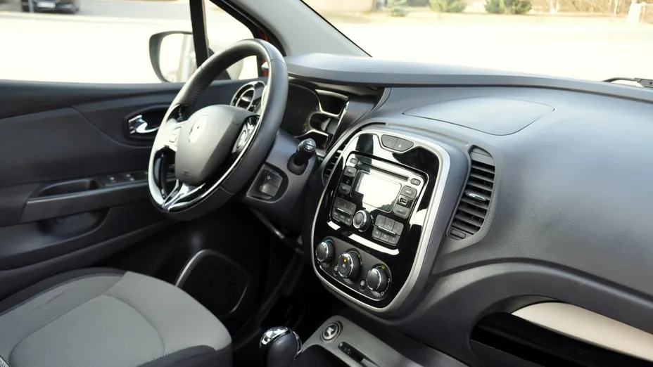RENAULT Captur -