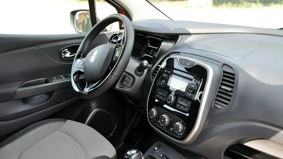 RENAULT Captur -
