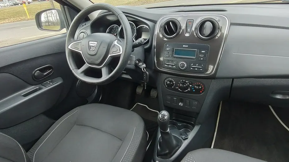 DACIA Sandero -