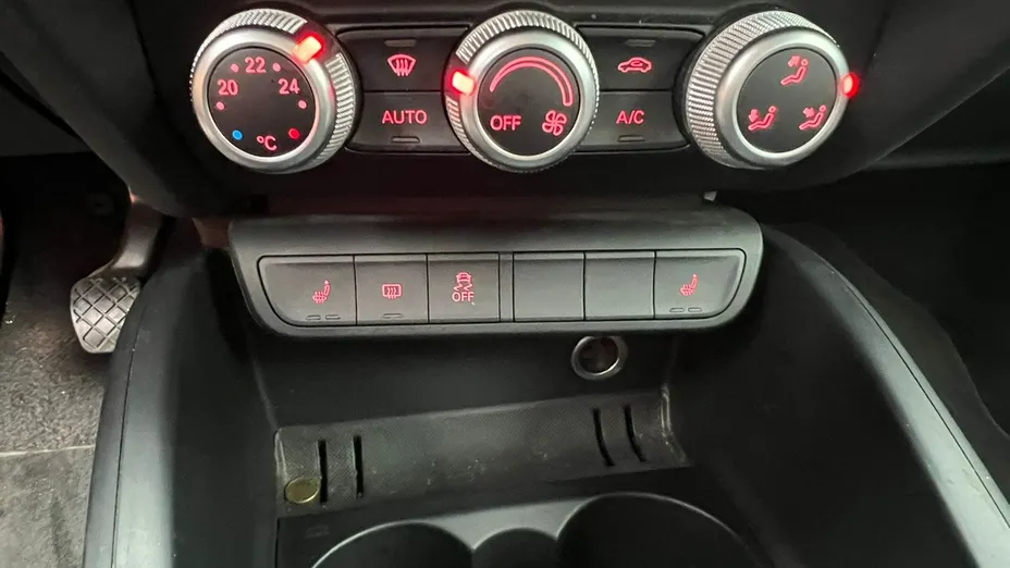 AUDI A1 -