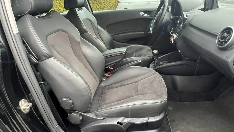 AUDI A1 -