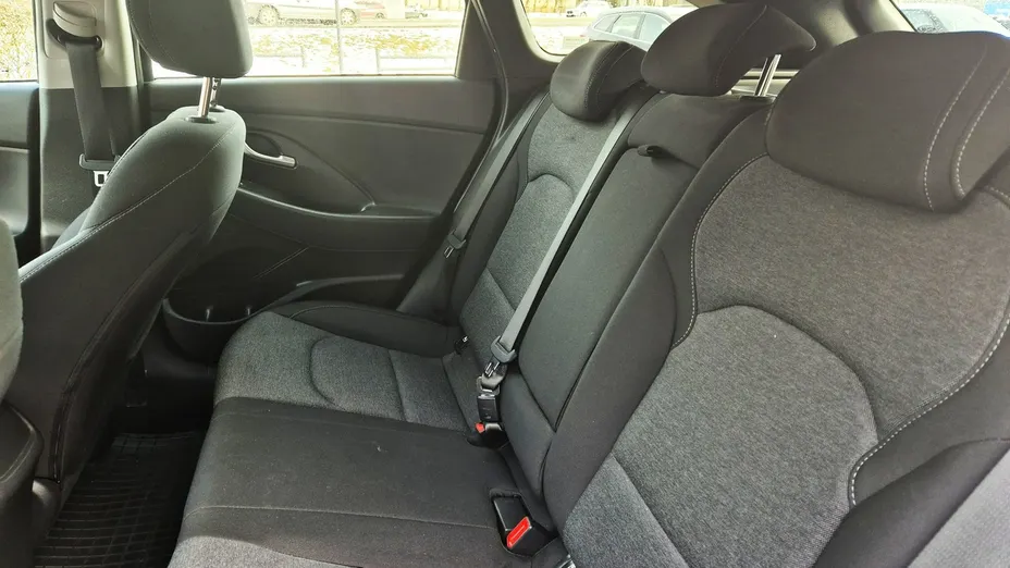 HYUNDAI i30 -