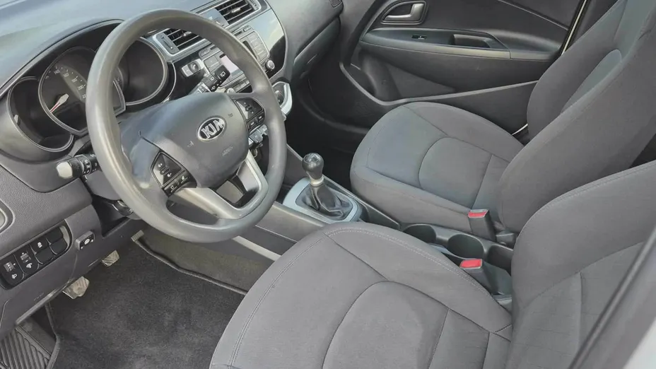 KIA Rio -