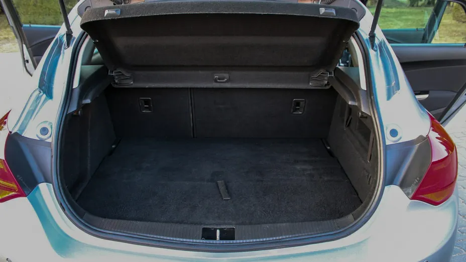 OPEL Astra -