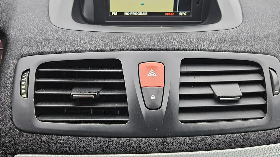 RENAULT Megane -
