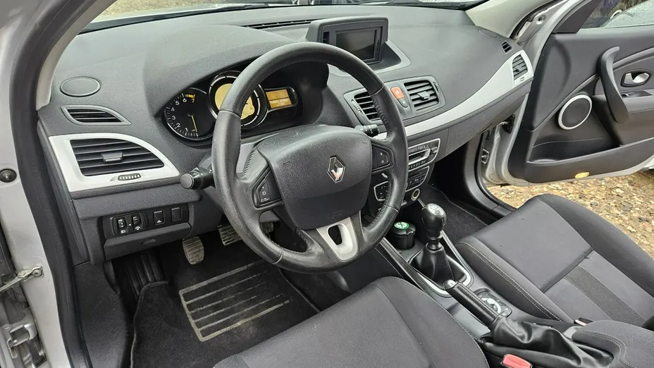 RENAULT Megane -