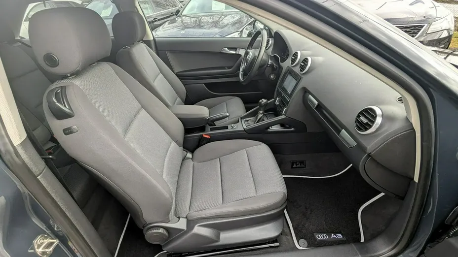AUDI A3 -