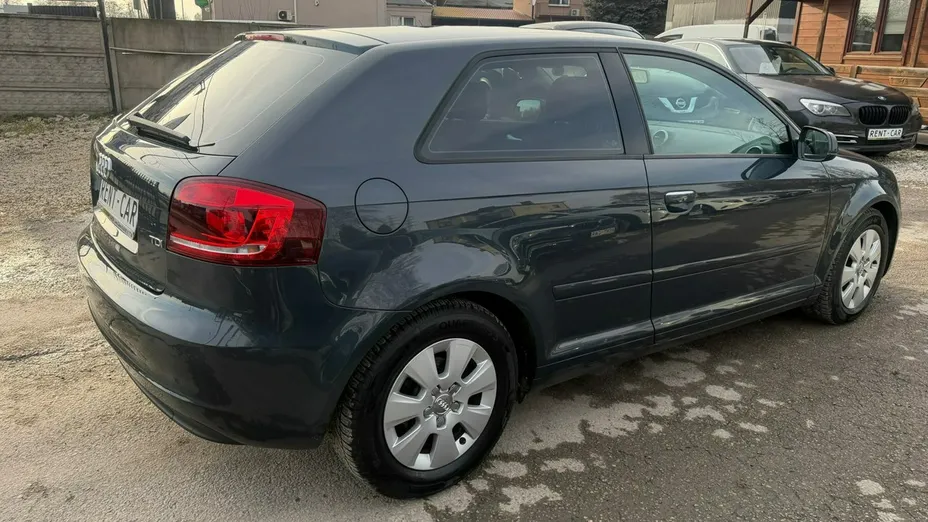 AUDI A3 -