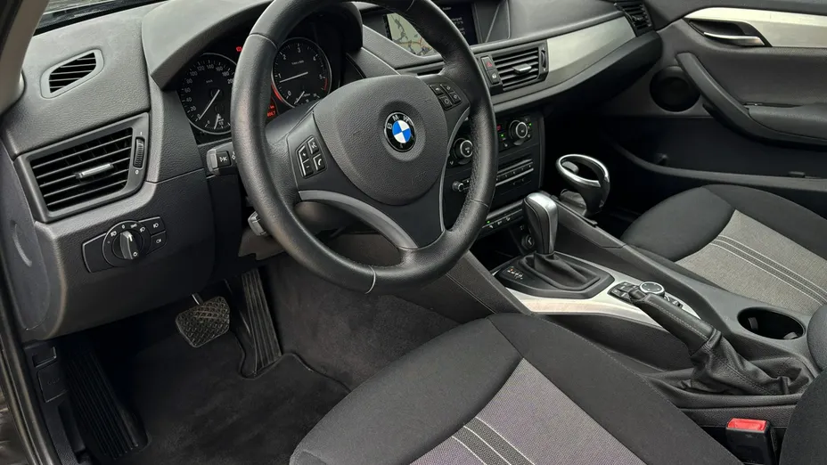 BMW X1 -