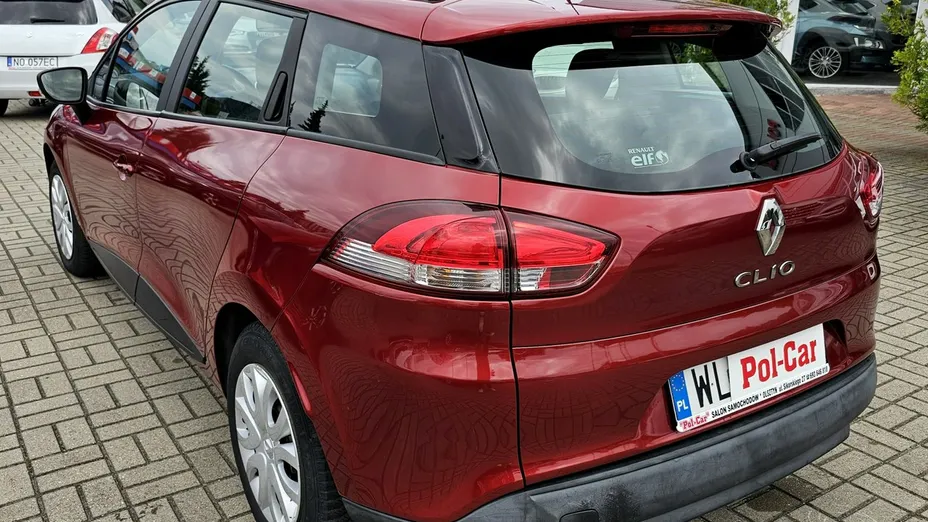 RENAULT Clio -