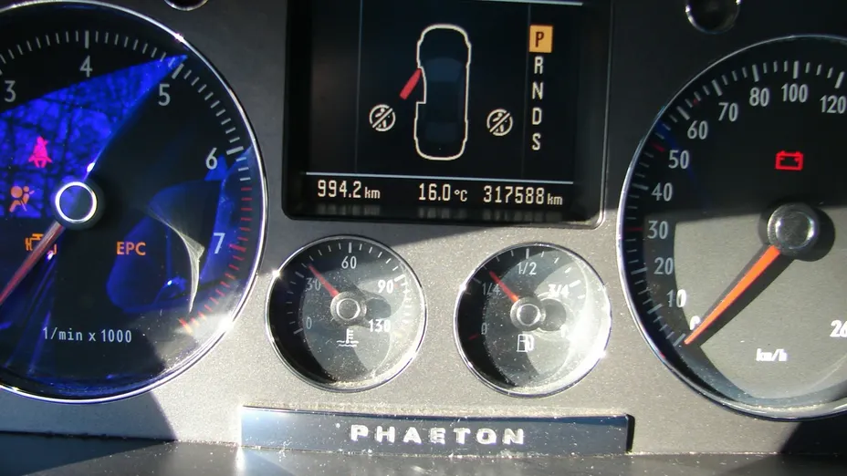 VOLKSWAGEN Phaeton -