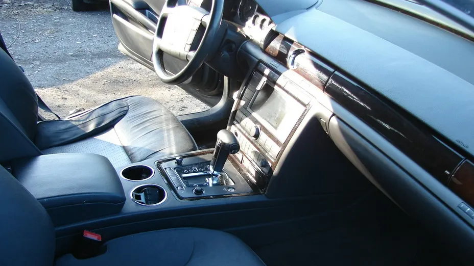 VOLKSWAGEN Phaeton -
