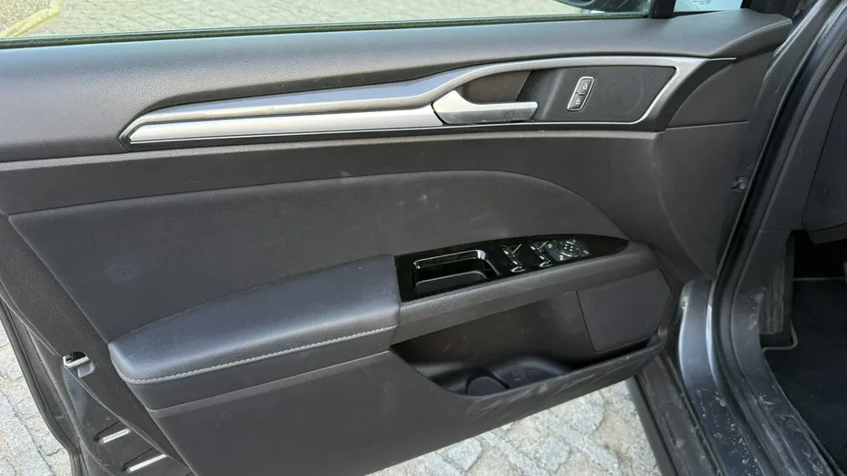 FORD Mondeo -
