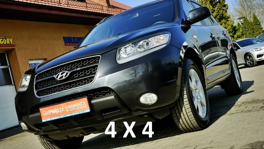 HYUNDAI Santa Fe -
