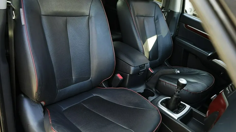 HYUNDAI Santa Fe -
