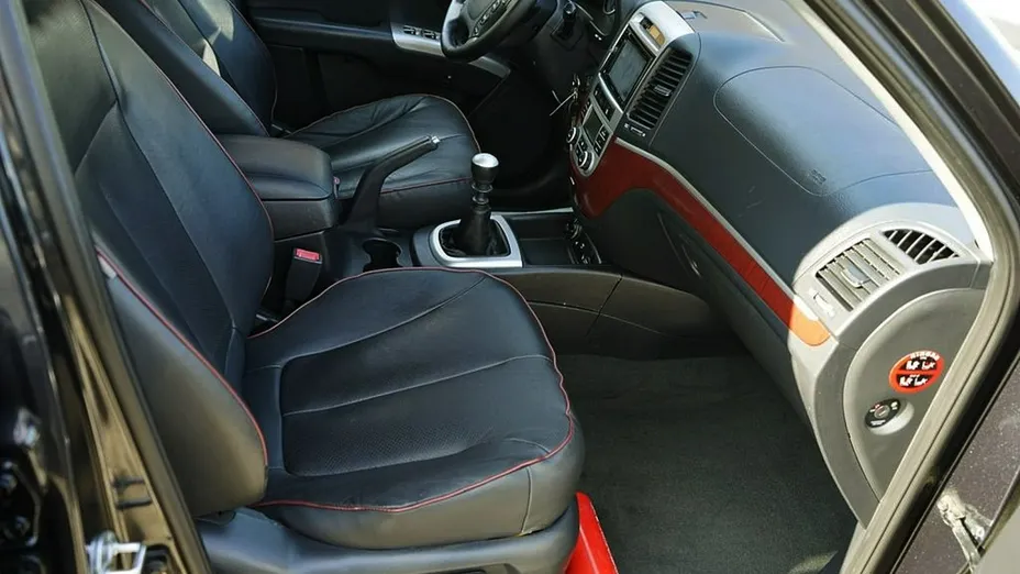 HYUNDAI Santa Fe -
