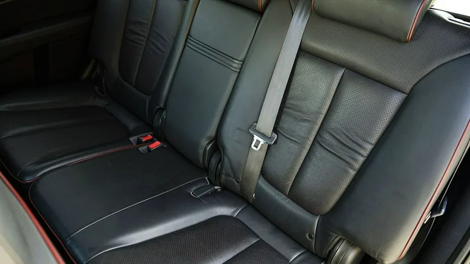 HYUNDAI Santa Fe -