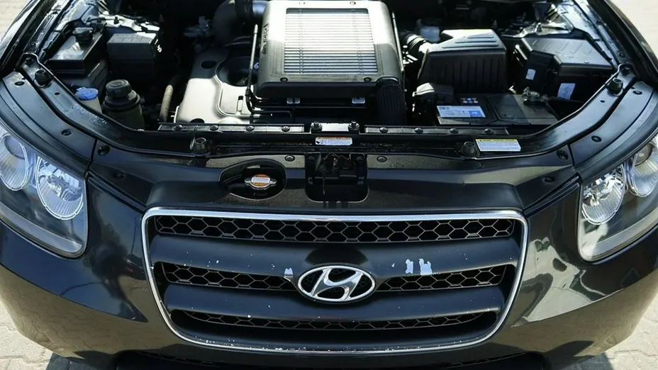 HYUNDAI Santa Fe -