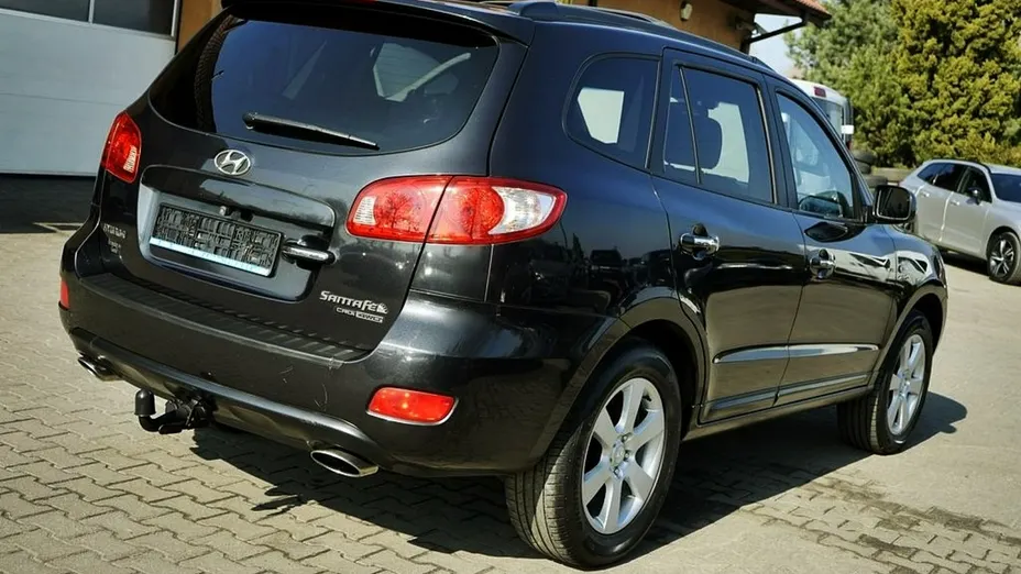 HYUNDAI Santa Fe -