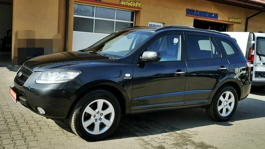 HYUNDAI Santa Fe -