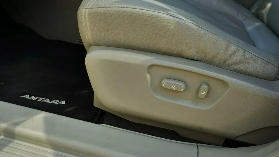OPEL Antara -