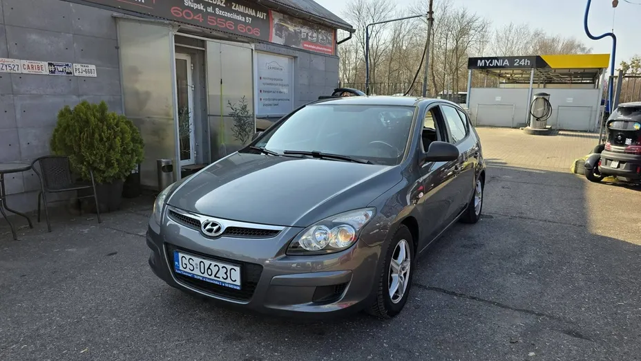 HYUNDAI i30 -