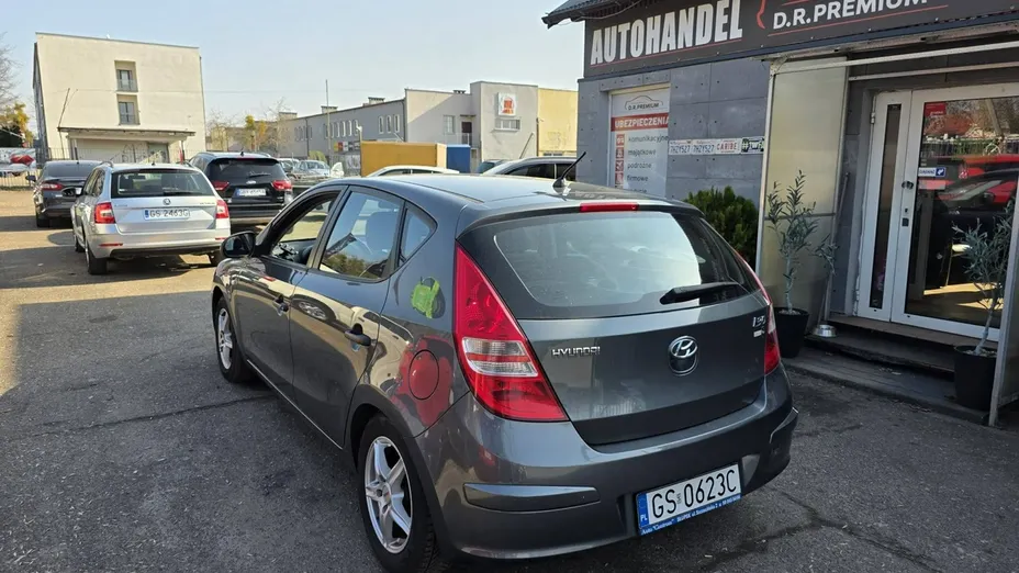HYUNDAI i30 -