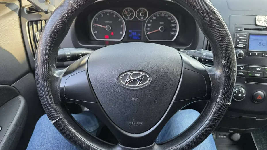 HYUNDAI i30 -
