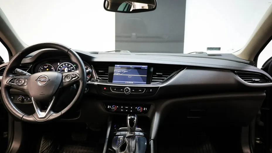 OPEL Insignia -