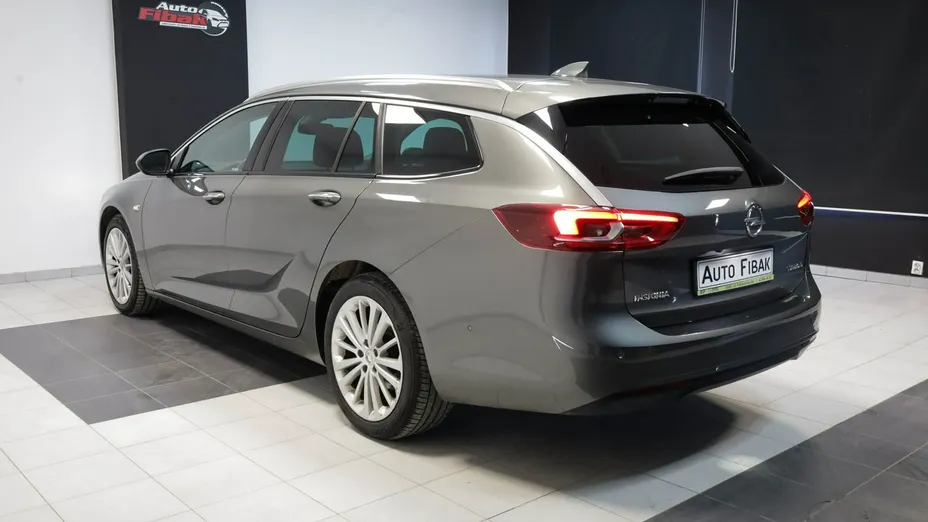 OPEL Insignia -