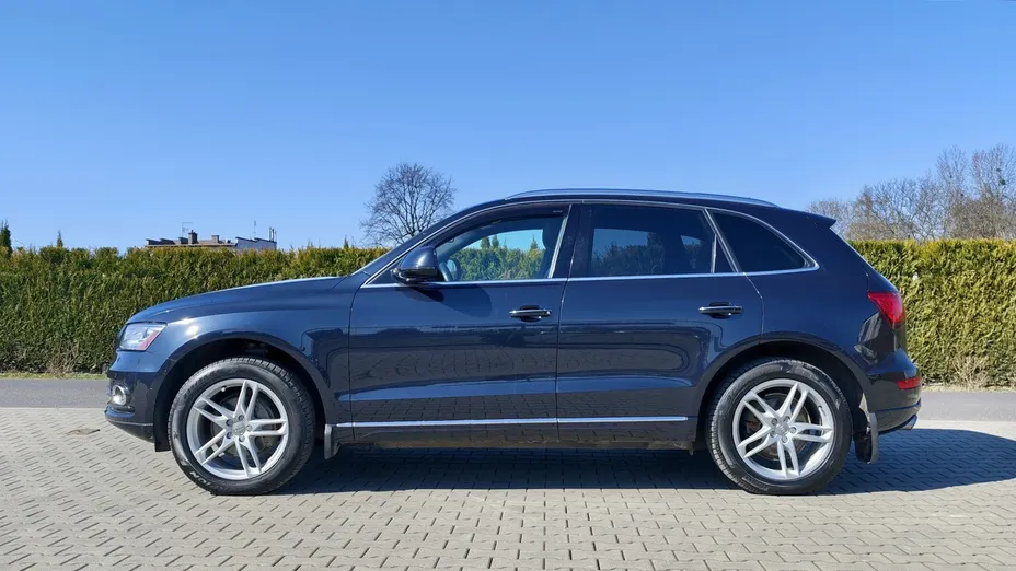 AUDI Q5 -