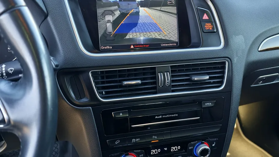AUDI Q5 -
