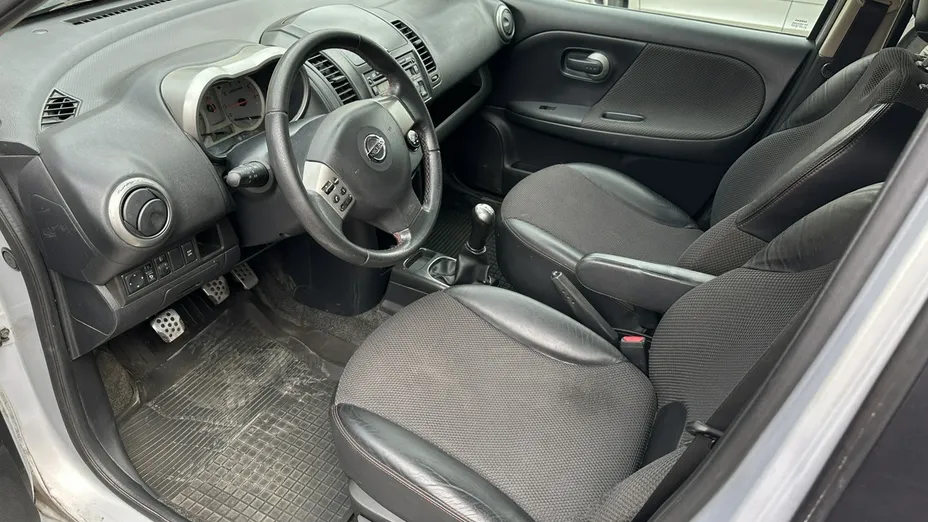 NISSAN Note -