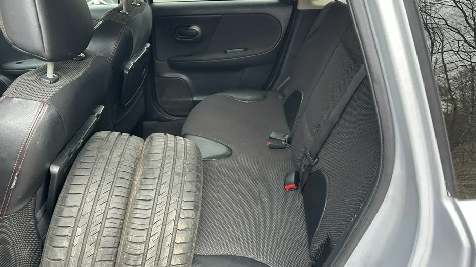 NISSAN Note -