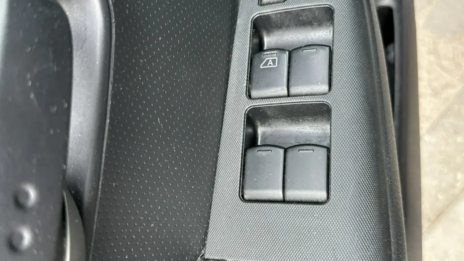 NISSAN Note -