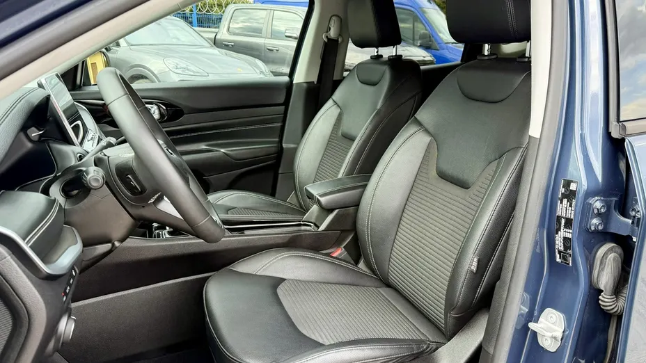 JEEP Compass -