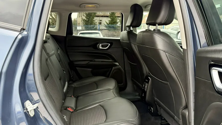 JEEP Compass -