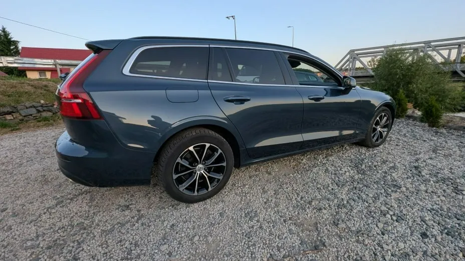 VOLVO V60 -