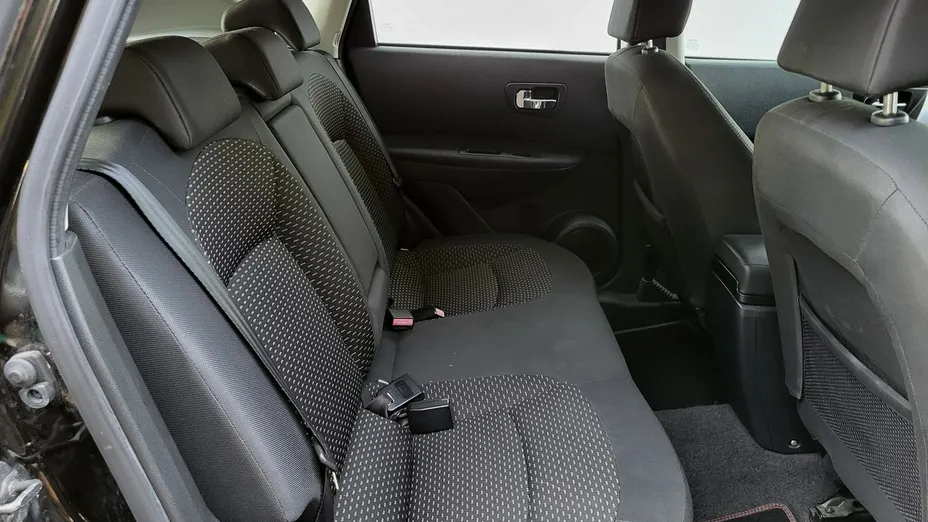 NISSAN Qashqai -