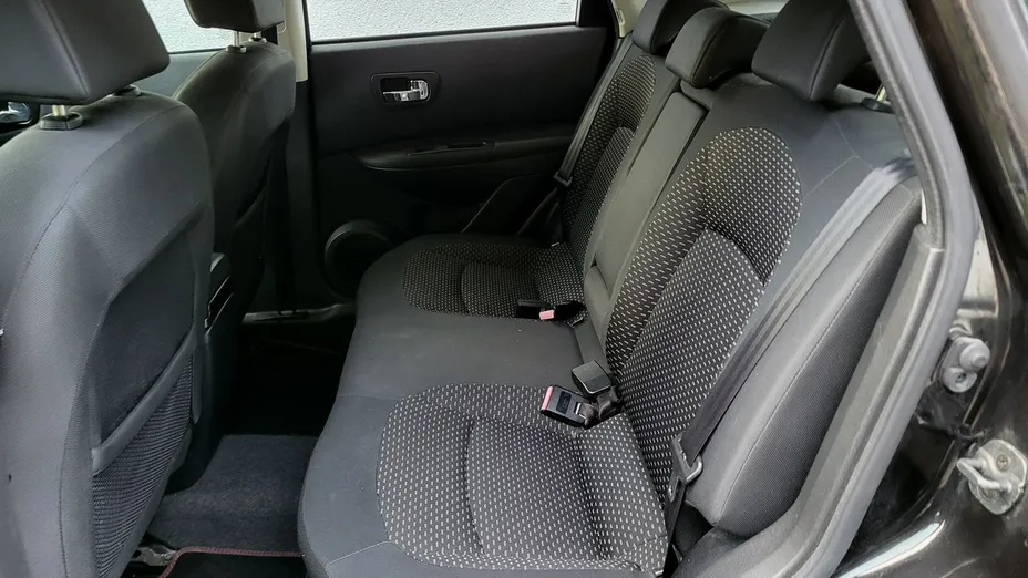 NISSAN Qashqai -