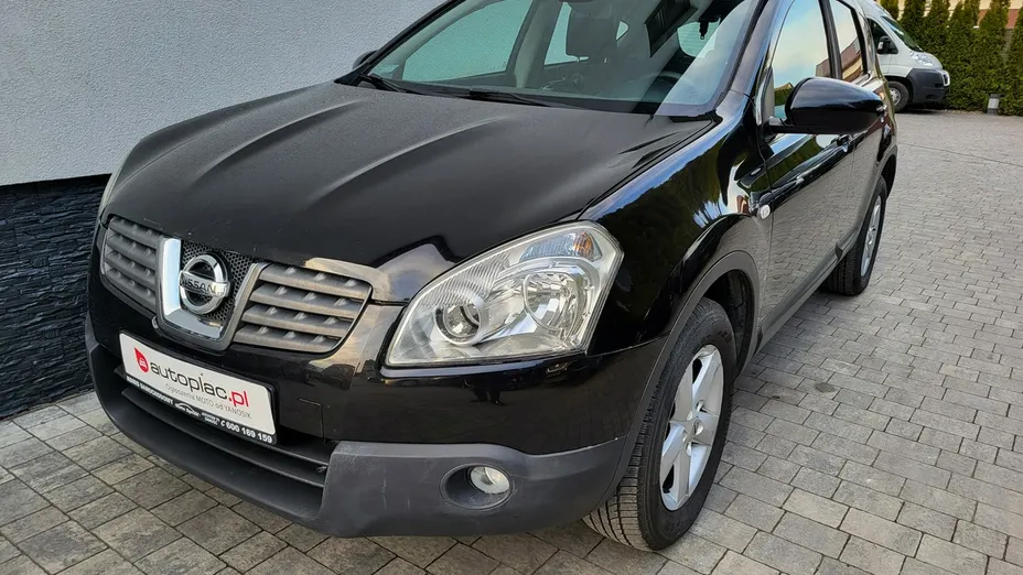 NISSAN Qashqai -