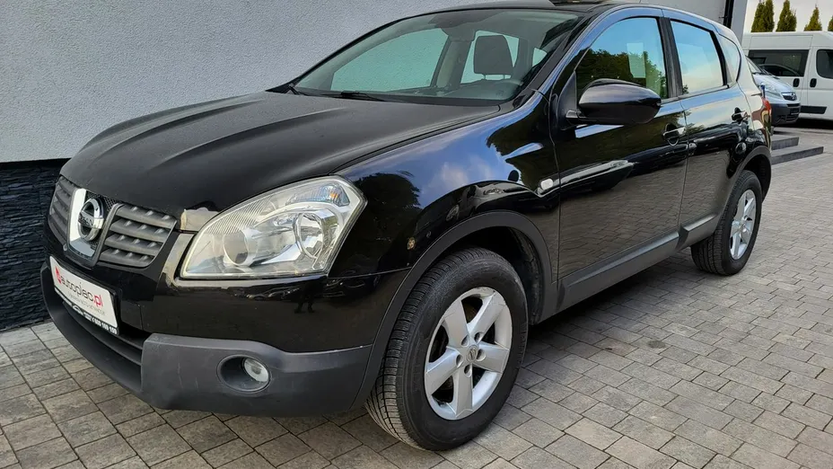 NISSAN Qashqai -