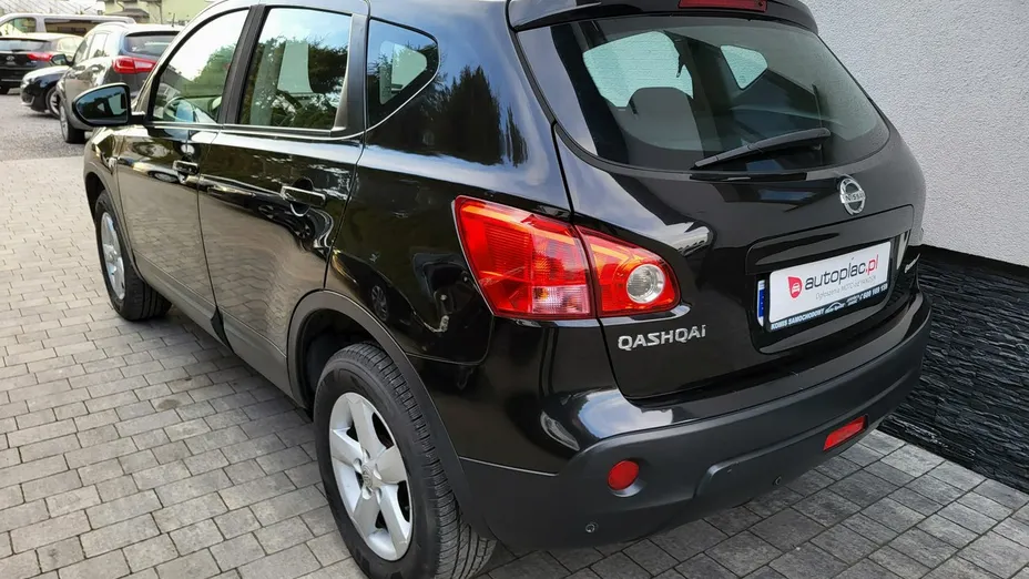 NISSAN Qashqai -