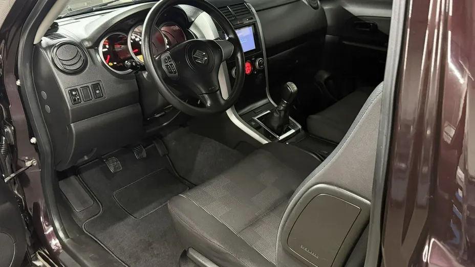 SUZUKI Grand Vitara -