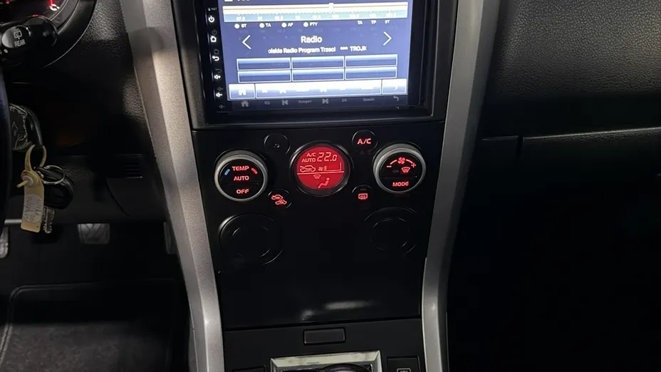 SUZUKI Grand Vitara -