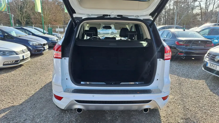 FORD Kuga -